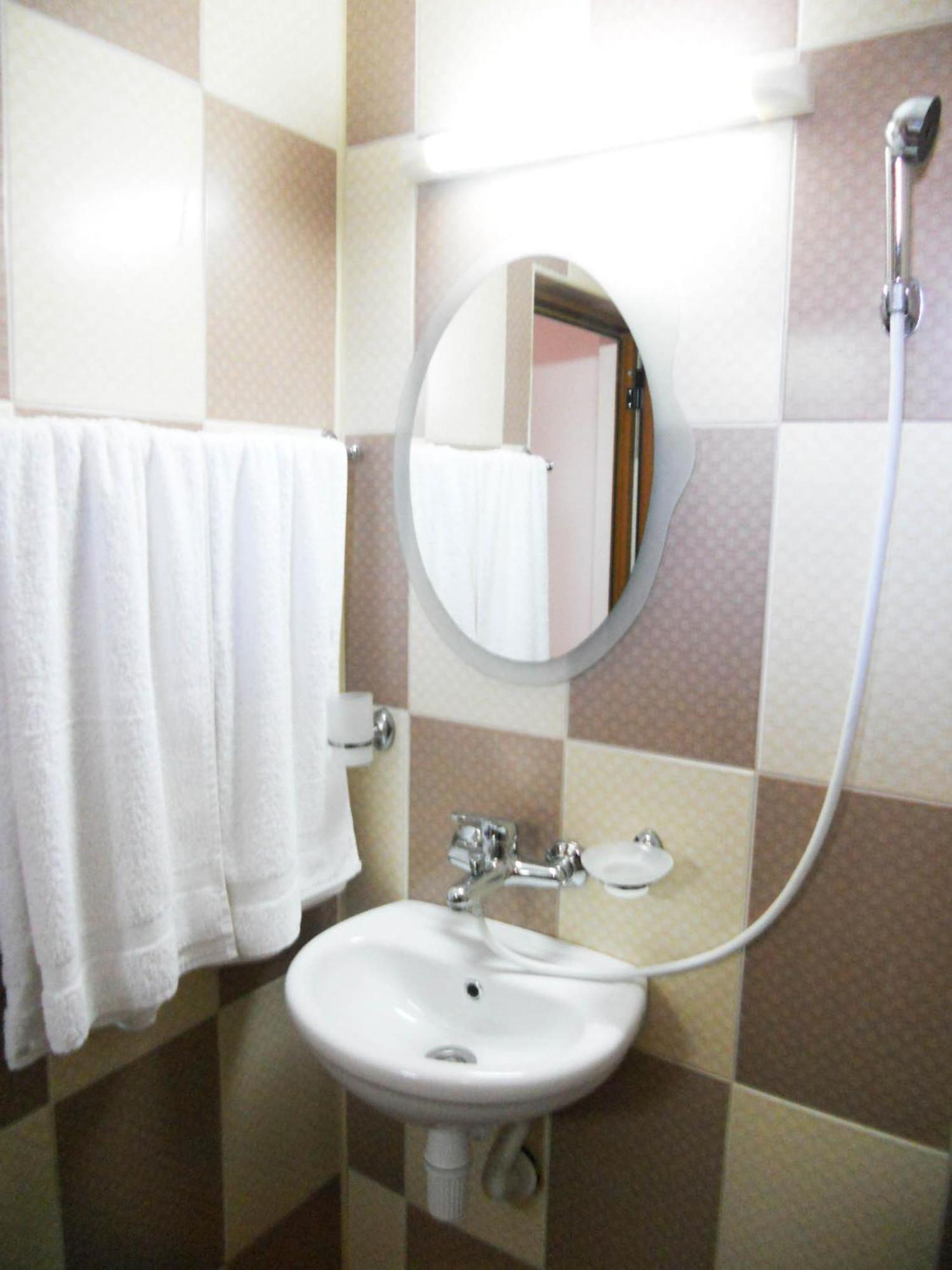 Marianas Guesthouse Obzor Exterior photo