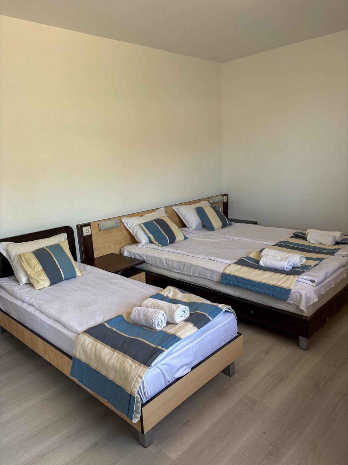 Marianas Guesthouse Obzor Exterior photo